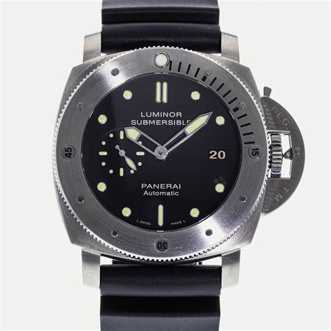 Panerai Luminor Submersible 1950 PAM 305 .